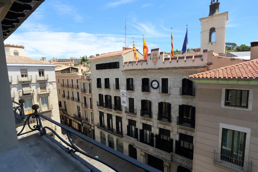 Apartaments Placa Del VI ジローナ エクステリア 写真