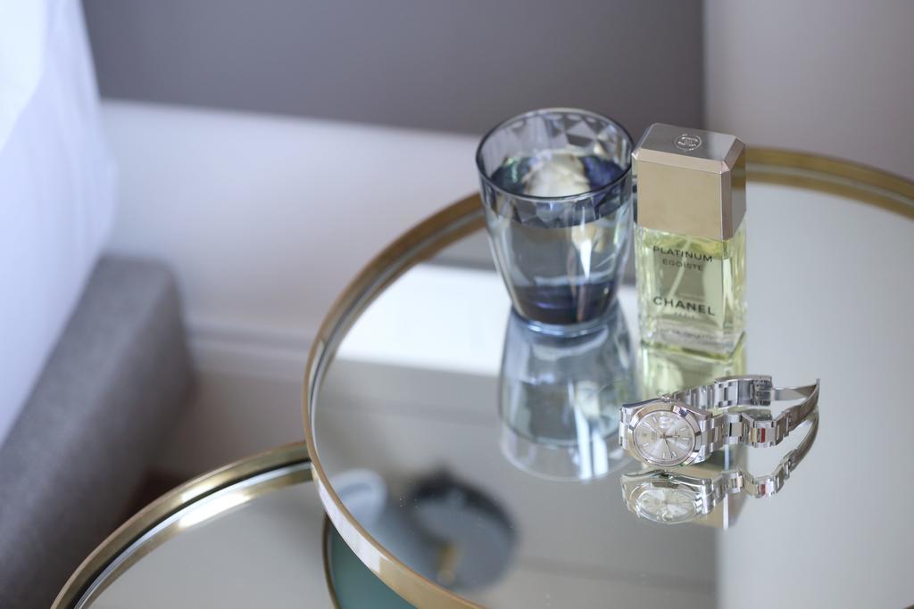 Apartaments Placa Del VI ジローナ エクステリア 写真