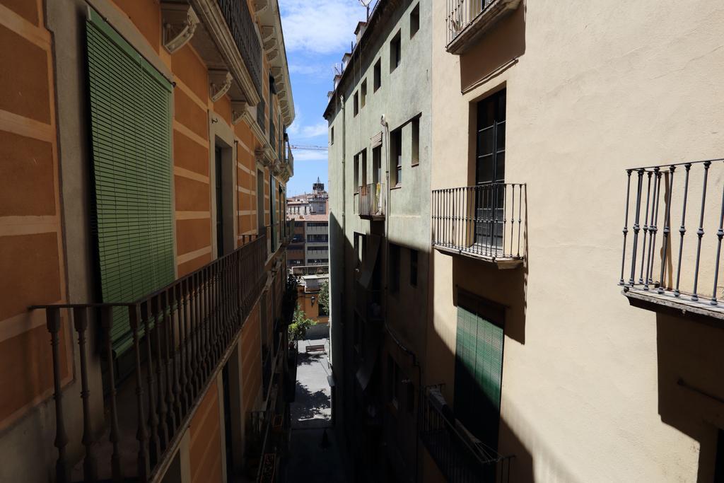 Apartaments Placa Del VI ジローナ エクステリア 写真
