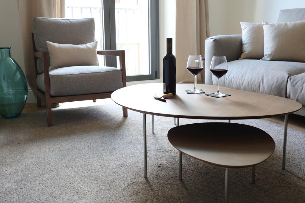 Apartaments Placa Del VI ジローナ エクステリア 写真