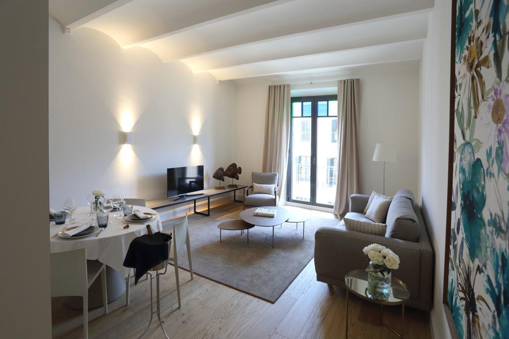 Apartaments Placa Del VI ジローナ エクステリア 写真